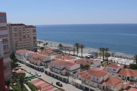 Gran Atico Al Lado De La Playa Apartment Torrox Bagian luar foto