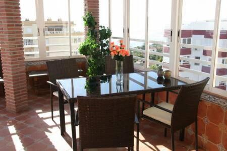 Gran Atico Al Lado De La Playa Apartment Torrox Bagian luar foto